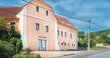 Dovolená na Pálavě: hotel se snídaní a lahev vína