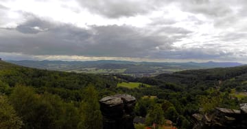 Tiské stěny lákají horolezce, turisty, ale i filmové nadšence