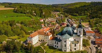 Pobyt na Zámku Křtiny se snídaní či polopenzí