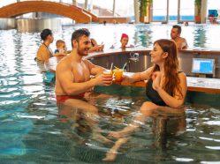 Pool bar Aqualand Moravia