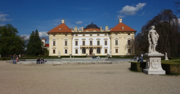 Zámek Slavkov u Brna: Barokní skvost s příběhem