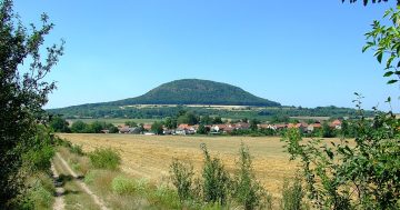 Hora Říp: Letní výlet po stopách praotce Čecha