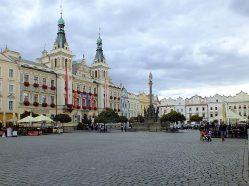 Pardubice. Pernštejnské náměstí