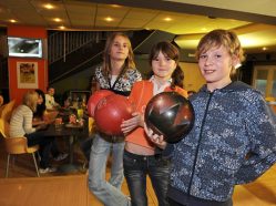 Bowling v zábavním centru A-SPORT Hradec Králové