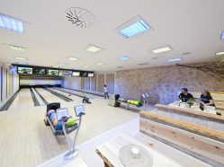 Bowling ve Stone bowling baru Benešov