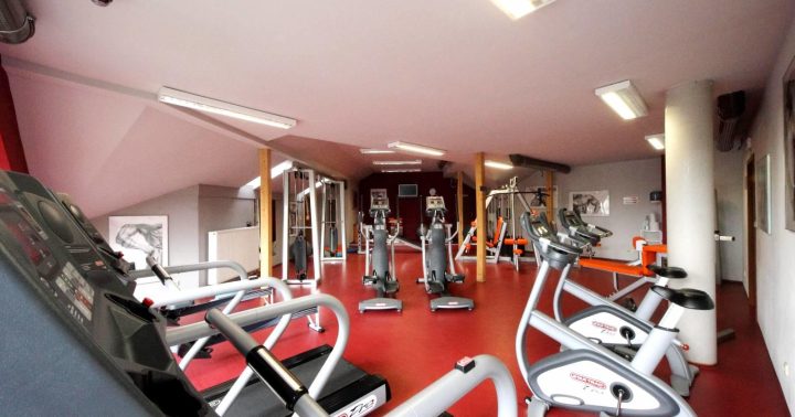 Fitness S-centrum - vstup do kardio posilovny