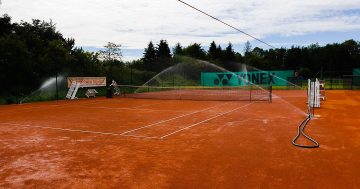 Tenis centrum Drnovice – Zkuste si tenis na našich 4 antukových kurtech