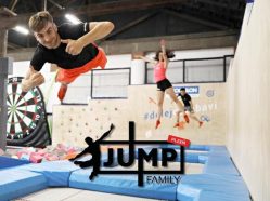 Jump Family Plzeň - skákání na trampolíně pro děti i dospělé