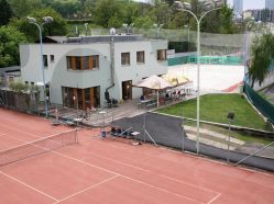 Beach volejbal v Beach Tenis Kapitol - venkovní kurty