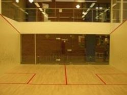 Squash v centru Arbes - 2 kurty od firmy Fiberesin