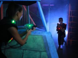 Mercuria Laser game Braník - aréna Nový svět pro 36 hráčů