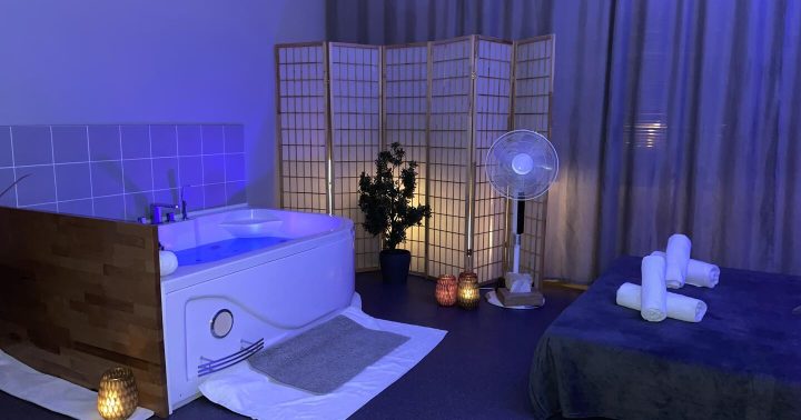 Privátní wellness pro 2 s masáží dle výběru ve studiu STOIKA