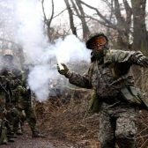 Paintball v TwoTowers Praha - adrenalinová hra na bývalém koupališti Džbán