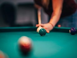 Billiard v Bowling Parku Ostrava - zábava s perfektním jídlem