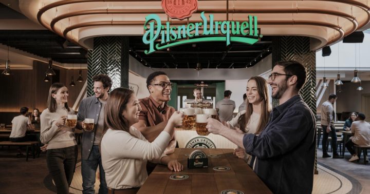 Pilsner Urquell Experience - The Original Tour + škola čepování