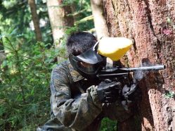 Paintball u Sport Hotelu Můstek - ideální pro rodiny s dětmi