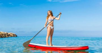 Půjčovna paddleboardů Náchod – objevte oblíbené prkno pro vodní radovánky