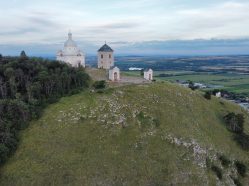 Svatý kopeček u Mikulova